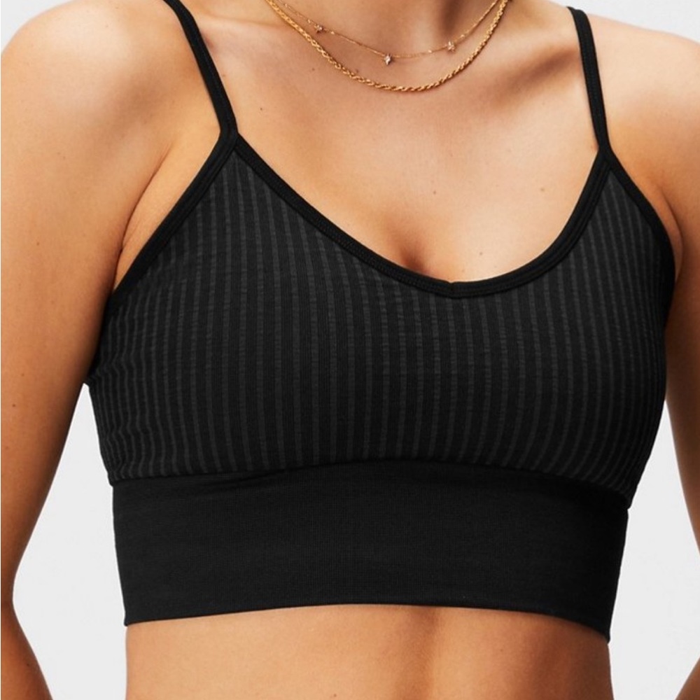 Fabletics Shauna Seamless Midi Bra Medium BRAND NEW